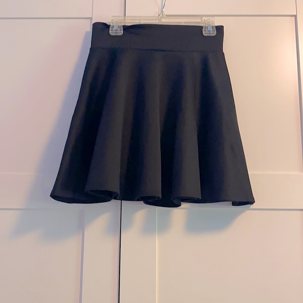 Black Circle Skirt - size small